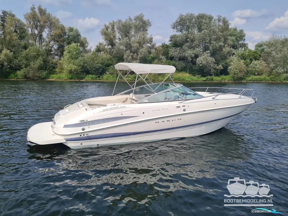 Maxum 2400 SC3