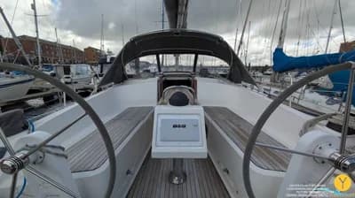 Bavaria Cruiser 37 4