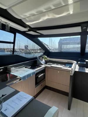 Azimut S7 4