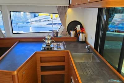 Lagoon 42 2
