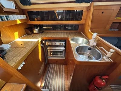1985 Moody 37 Boat for Sale in Portland Marina 4