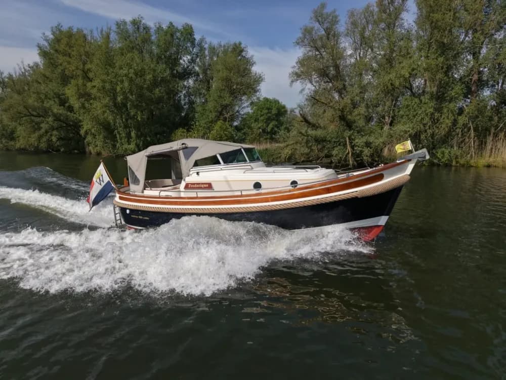 2002 Makma 900 Cabin Boat for Sale in Zevenhuizen