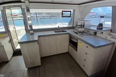 2020 Leopard 45 Boat for Sale 2