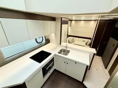 Sunseeker 74 Sport Yacht 5