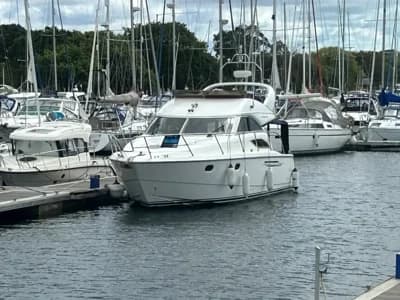 2000 Princess 38 Boat for Sale in Chichester 2