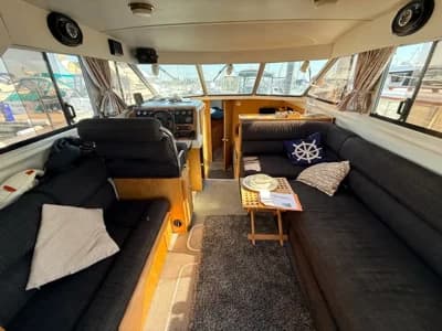 1988 Fairline Corniche 31 Fly Boat for Sale in Poole 2