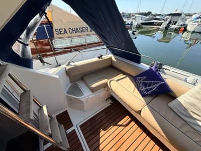 1988 Fairline Corniche 31 Fly Boat for Sale in Poole 3