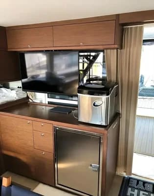 2018 Lagoon 450 S Boat for Sale in At request 3