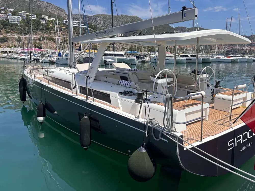 2020 Beneteau Oceanis Yacht 54 Boat for Sale in Barcelona