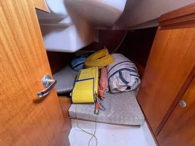 1998 Dufour 32 Classic Boat for Sale in hampshire 3