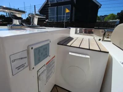 2013 Sealine T50 Boat for Sale in Ipswich 3