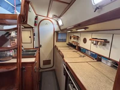 1987 Hylas 42 Boat for Sale in Saint George 3