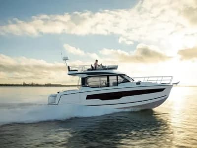 2026 Jeanneau Merry Fisher 1095 Fly Series 2 Boat for Sale in Lincoln 2