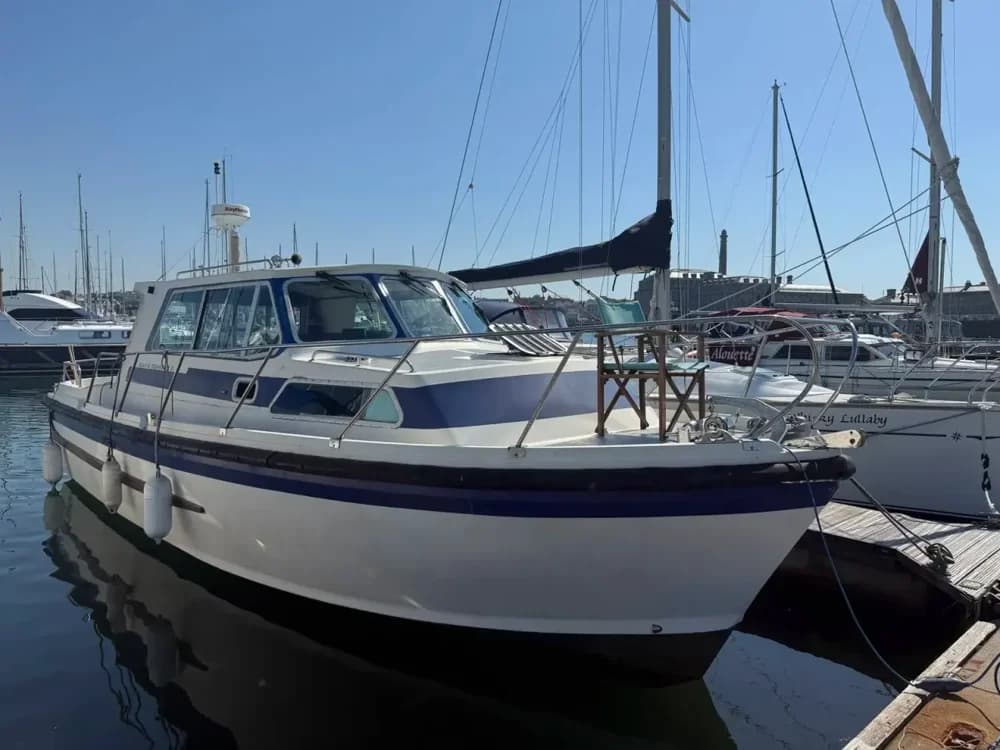 1983 Aquastar Ocean Ranger 33 Boat for Sale in Plymouth