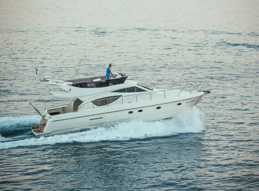 2007 Ferretti Yachts 460 Boat for Sale