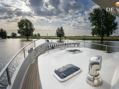 2017 Steeler Explorer 50 Pilothouse Boat for Sale in Contact De Valk Altena 3