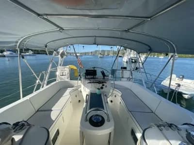 1993 Beneteau Oceanis 400 Boat for Sale in Luperon Mooring Field 3