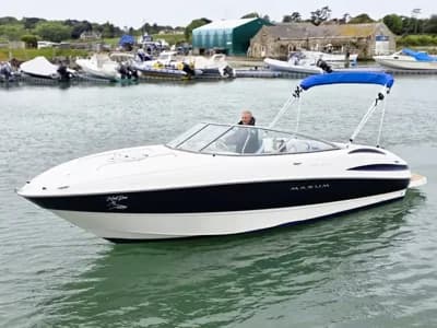 2006 Maxum 2400 SC3 Boat for Sale in Yarmouth 2