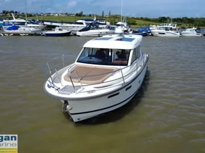 2016 Nimbus 305 Coupe Boat for Sale in Essex 2