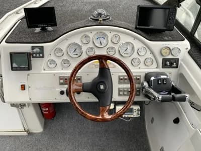 1994 Chris-Craft Crowne 322 Boat for Sale in Pembroke Dock 3