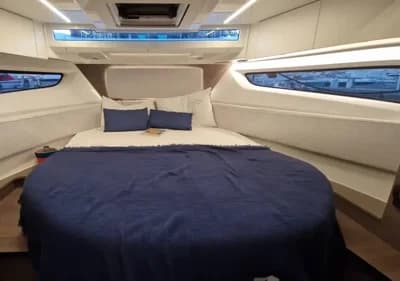 2026 Jeanneau Merry Fisher 1095 Coupé Series 2 Boat for Sale in Coming to Largs 3