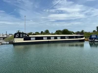 2022 Collingwood 70 Widebeam Barge Boat for Sale in Tollesbury 2
