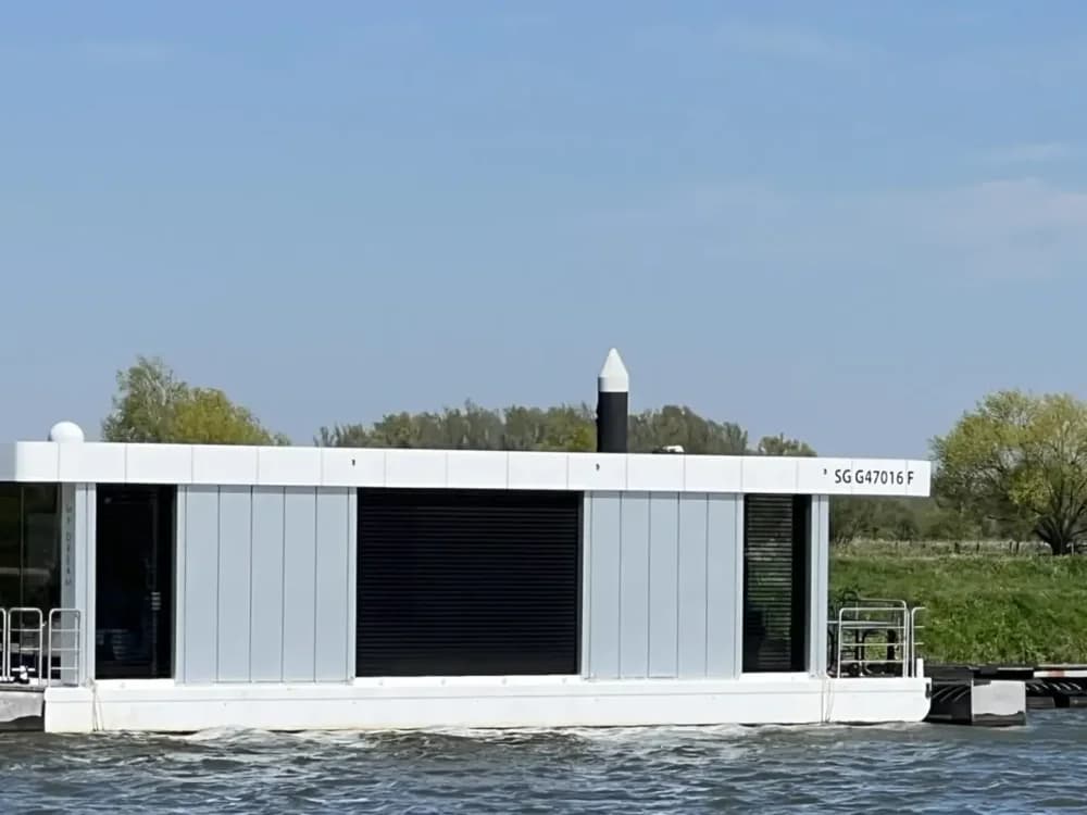 2021 Dreamline Houseboat 15.00 Boat for Sale in Stevensweert