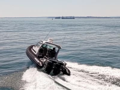 2004 Protector 28 Targa Boat for Sale in Portsmouth 2