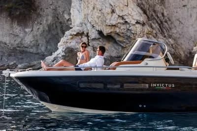 Invictus 240 FX Boat for Sale 2