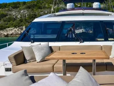 2011 Princess V85 Boat for Sale in Kaštel Gomilica 2