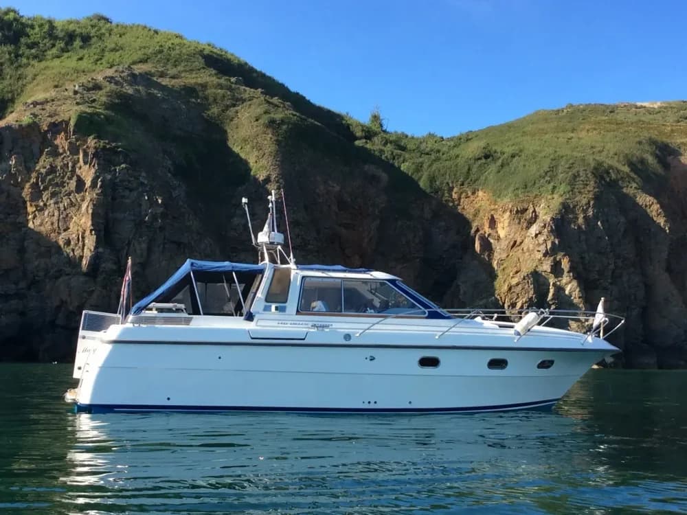 1990 Nimbus 3400 Europa Boat for Sale in St Peter Port