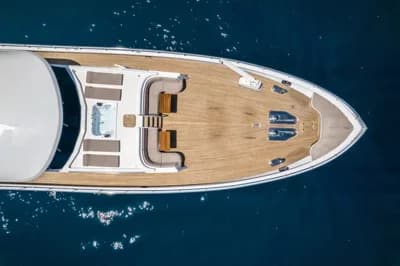 39,1 M CUSTOM BUILD MOTOR YACHT 3