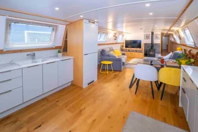 2021 Viking 70 x 12 Widebeam Boat for Sale in Reading 3