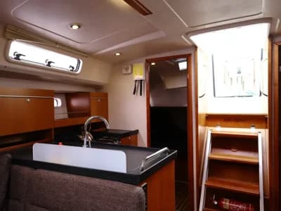 2012 Hanse 415 Boat for Sale in Portsmouth 3