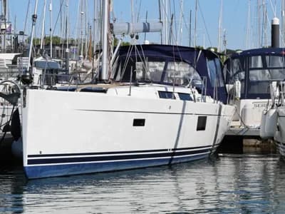 2017 Hanse 455 Boat for Sale in Hamble 2
