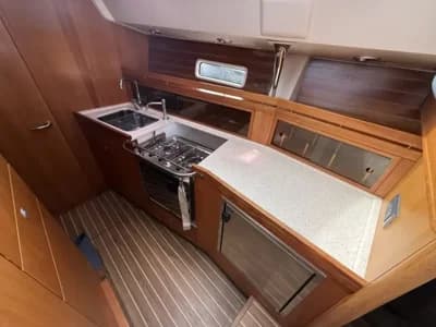 2005 Southerly 35 RS Boat for Sale in Lymington 2