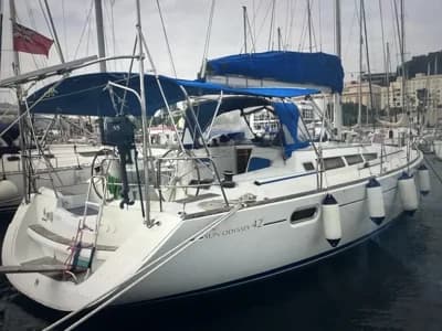 2010 Jeanneau Sun Odyssey 42i Boat for Sale in Menorca 2