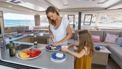 Fountaine Pajot Astréa 42 5