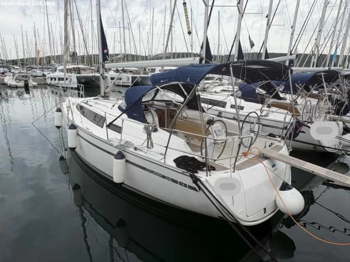 BAVARIA CRUISER 34