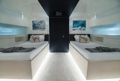 Admiral Yachts Admiral 110ft 3