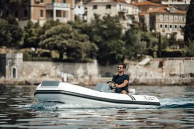 EJET 4X 2