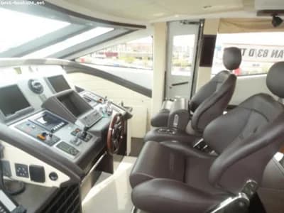 AZIMUT S 86 3