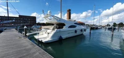 FERRETTI 530 FLY 2