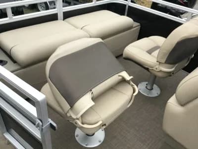 2024 Sun Tracker SportFish 22 DLX 3