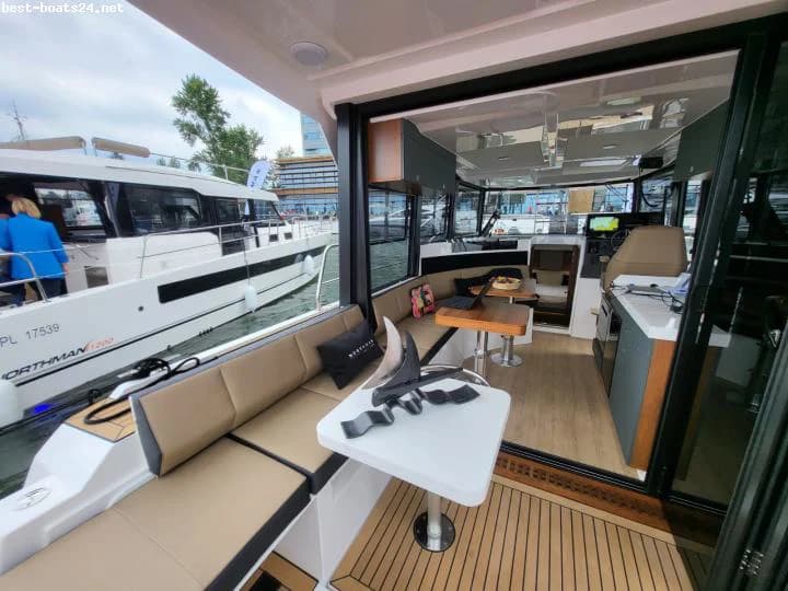 NORTHMAN TRAWLER1050