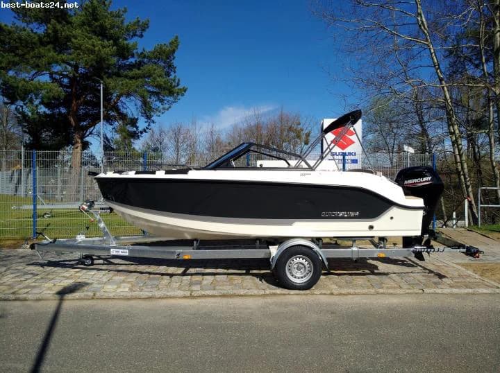 QUICKSILVER ACTIV 555 BOWRIDER