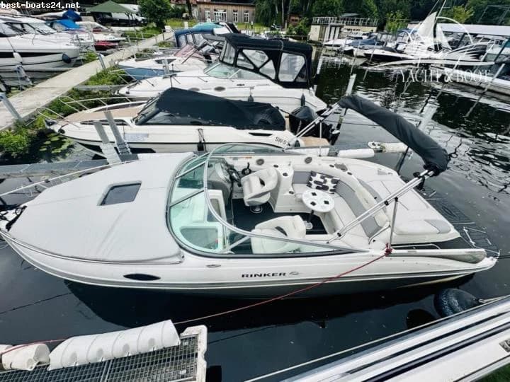 RINKER 246 CAPTIVA