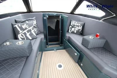 TENDR 27 CABIN 3