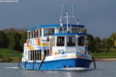 PASSAGIERSSCHIP / PARTYSCHIP 120 2
