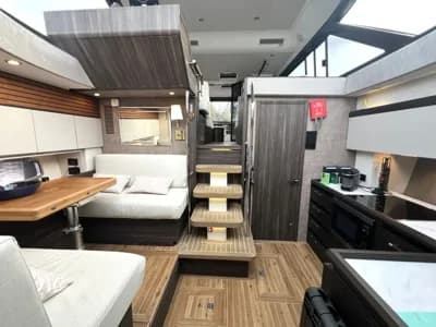 2012 Sealine F46 Boat for Sale in Chertsey 2